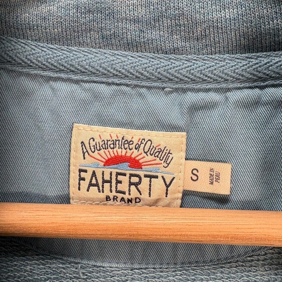 Faherty Quater Zip Sweater Size Small - Picture 8 of 9